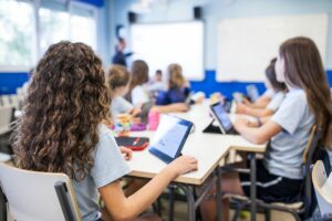 How Digital Books Became A Classroom Essential For One Mi High School 